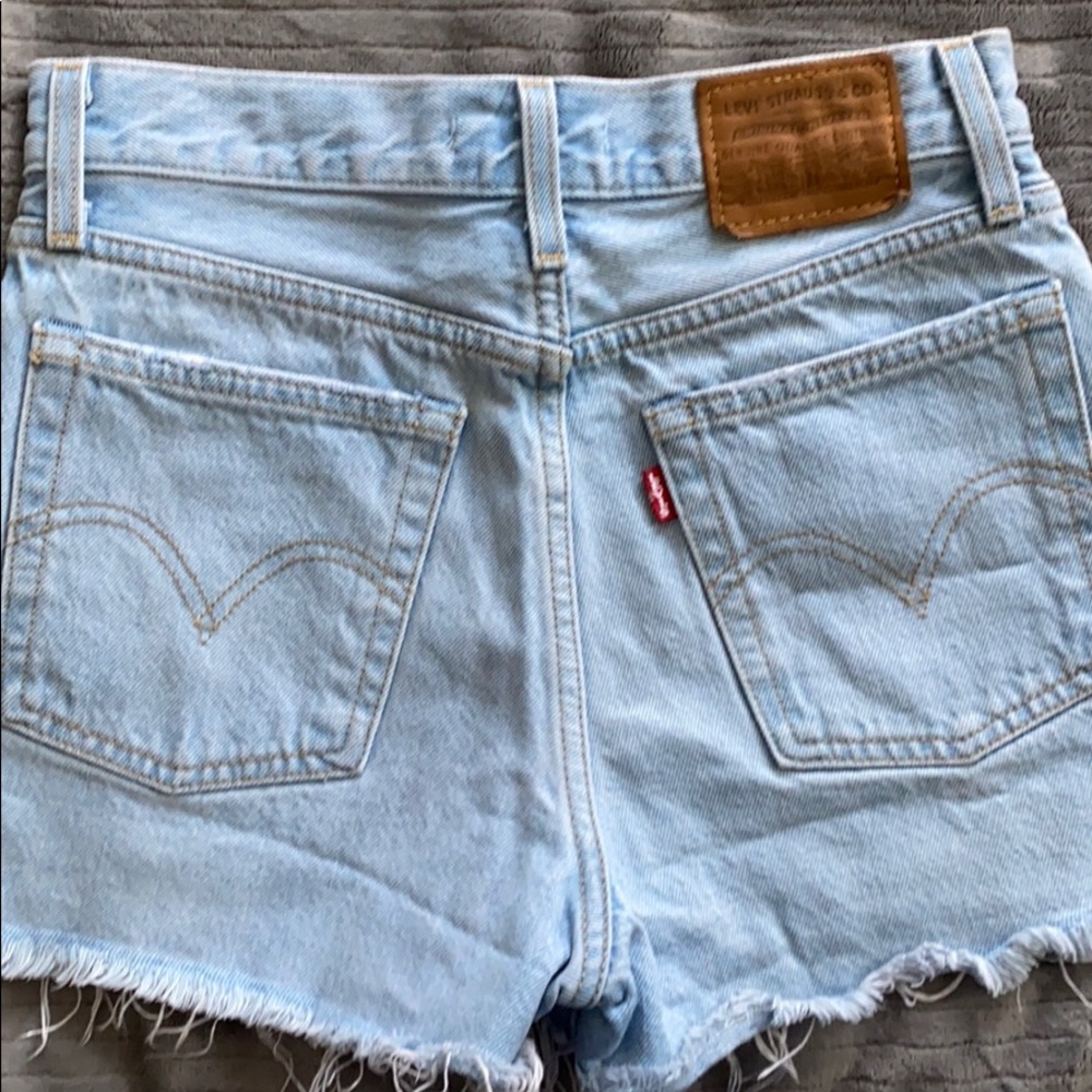 Levis wedgie shorts